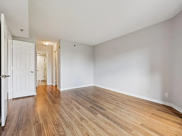 5809 Nicholson Ln #514 — Photo 15