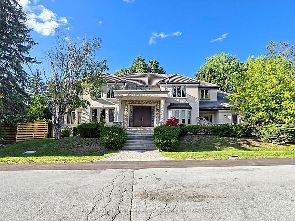 2nd image of 2 Thornlea Ct