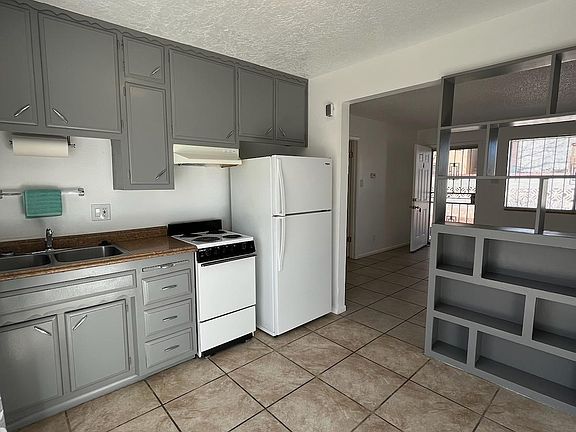 5th image of 1008 Madeira Dr SE #4