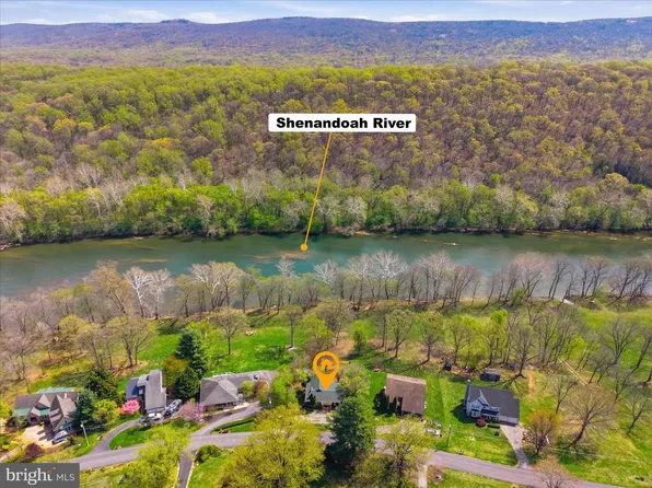 1087 Avon Bend Rd, Charles Town, WV 25414