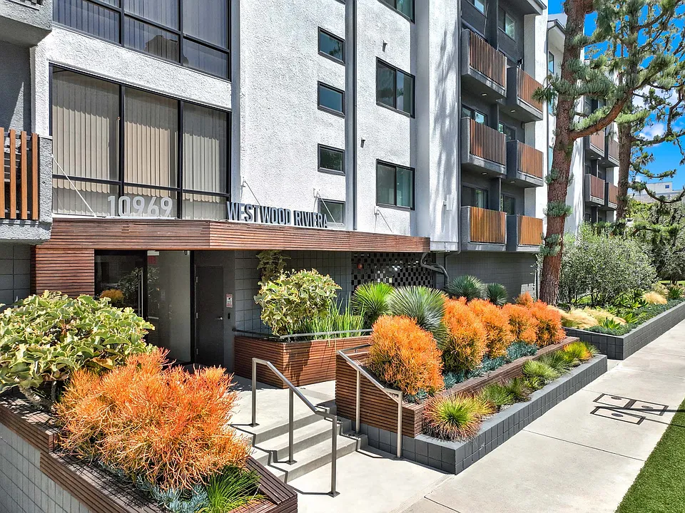 Westwood Riviera Apartments
