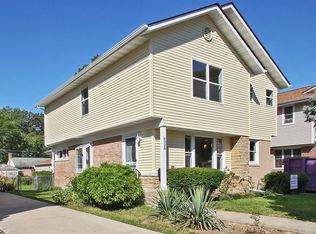 8928 Austin Ave, Morton Grove, IL 60053