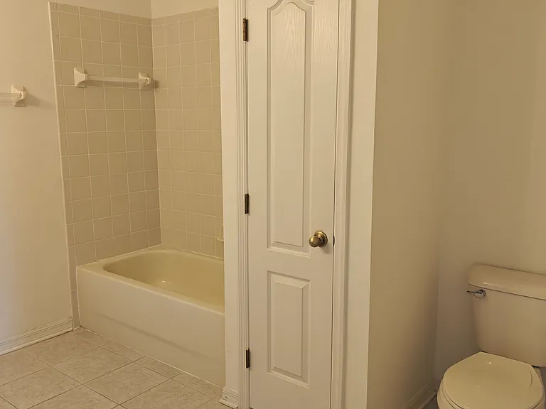 1050 Sleepy Oak Dr — Photo 7