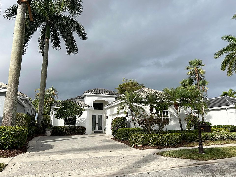1st image of 16113 Villa Vizcaya Place