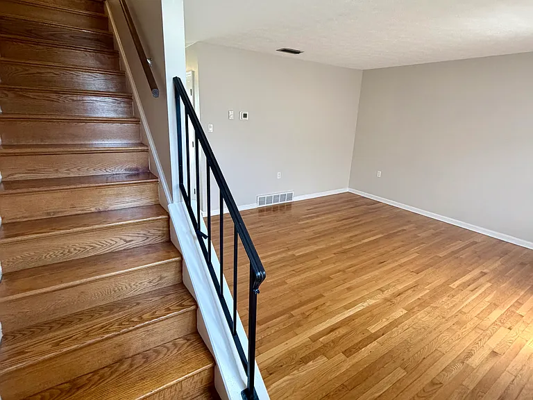 5 Raleigh Ct — Photo 6