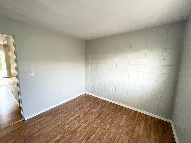 1343 W Point Dr #1 — Photo 13