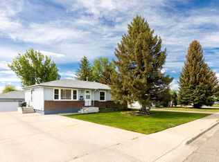 924 Avenue C NW, Great Falls, MT 59404