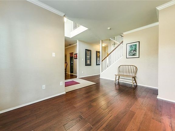 5th image of 745 Braewick Dr