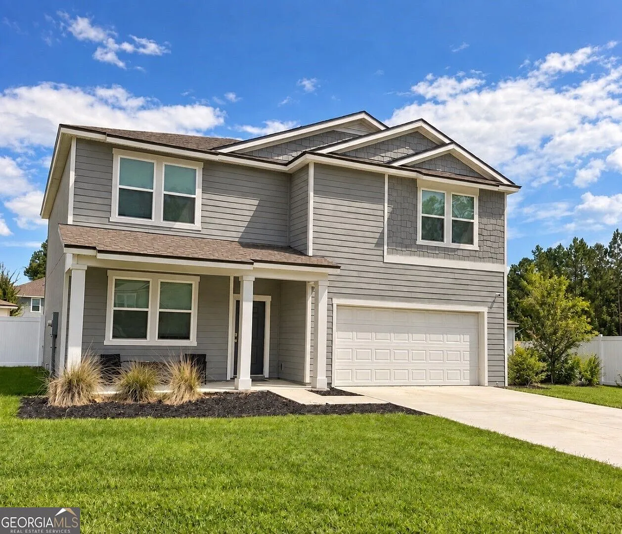 5 bed, 3.0 bath, 2400 sqft, $2,700 — Photo 1