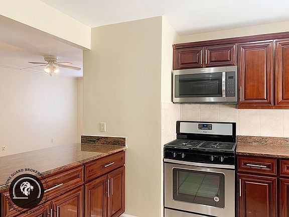 5th image of 15311 88th Ave #27-4H