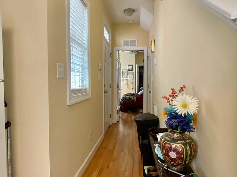 3925 Lexington Dr — Photo 7