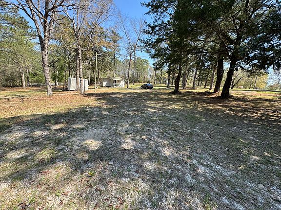 3rd image of 486 Pleasant Ridge Rd