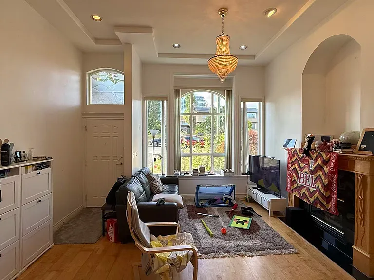 4994 Victory St #MAIN HOUSE — Photo 3