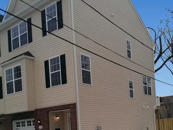 17 Center St, Ambler, PA 19002