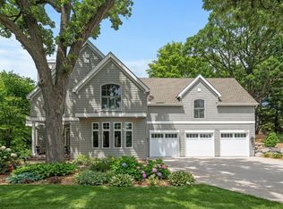 841 Great Oaks Trl, Eagan, MN 55123