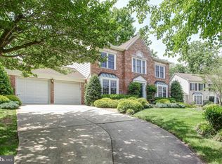 909 White Pine Pl, Rockville, MD 20854