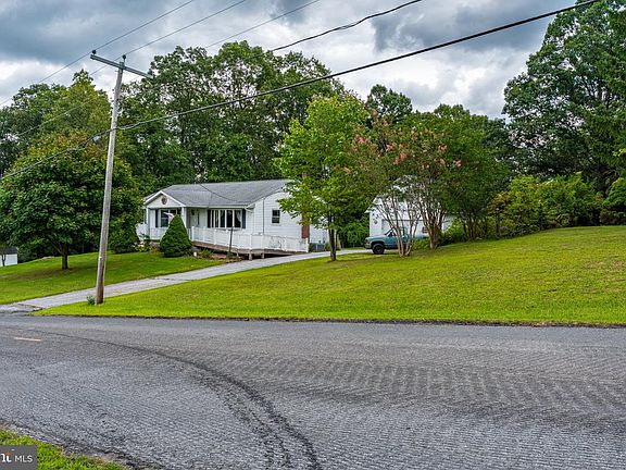 4th image of 2235 E Deep Run Rd