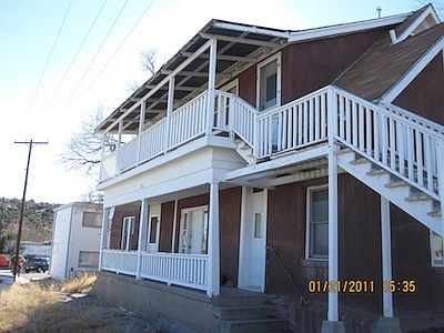 1st image of 711 N B St APT 3