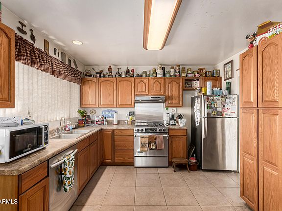 4th image of 270 N APACHE Road