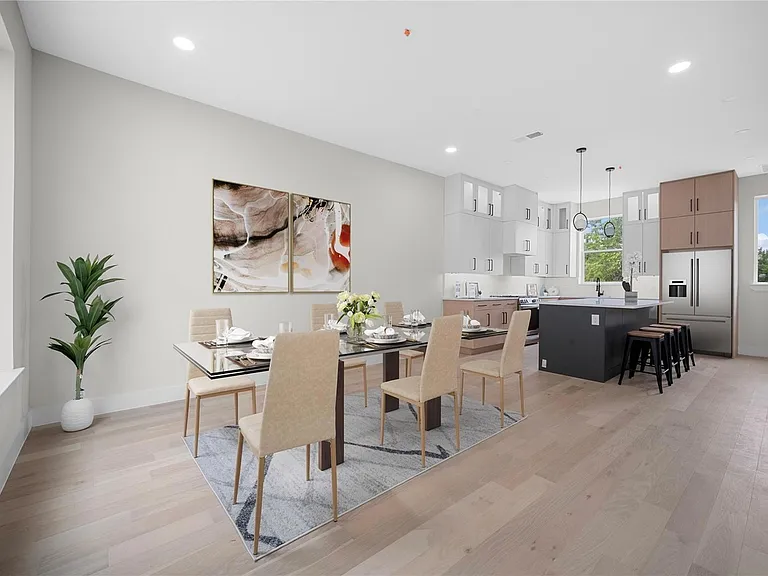Seegar Townhomes — Photo 5