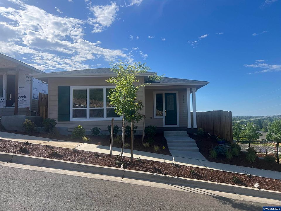 1st image of 2074 NW Victory Ave