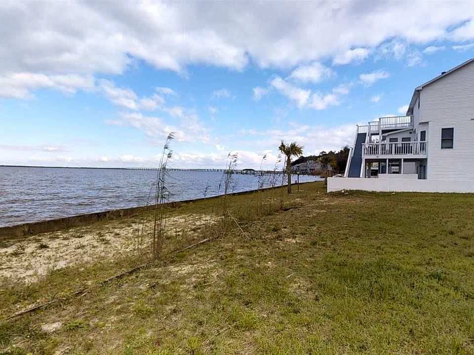 1st image of 102 Cypress Point E