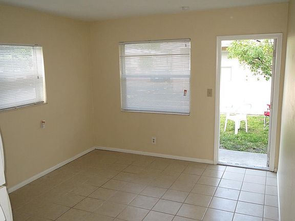 2nd image of 237 SE Park St APT C