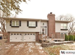 1411 Saint Joachin Ct, Bellevue, NE 68005