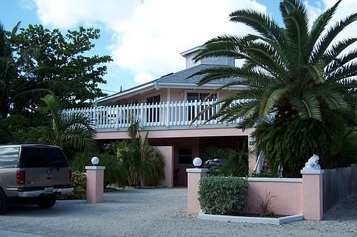2nd image of 117 Caribbean Dr E