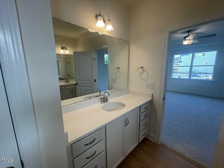 1608 Maelyn Way — Photo 4
