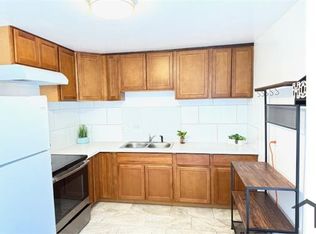3246 E 27th St, Oakland, CA 94601