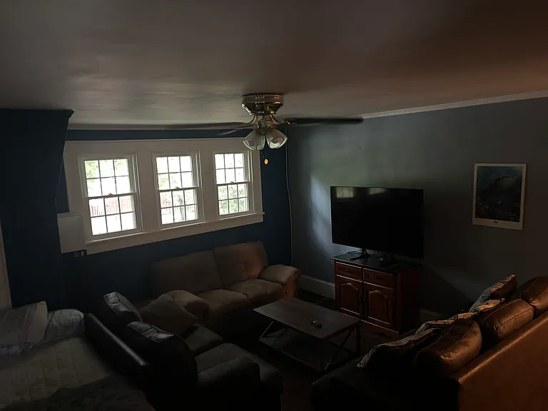 615 Lamar Ave — Photo 17