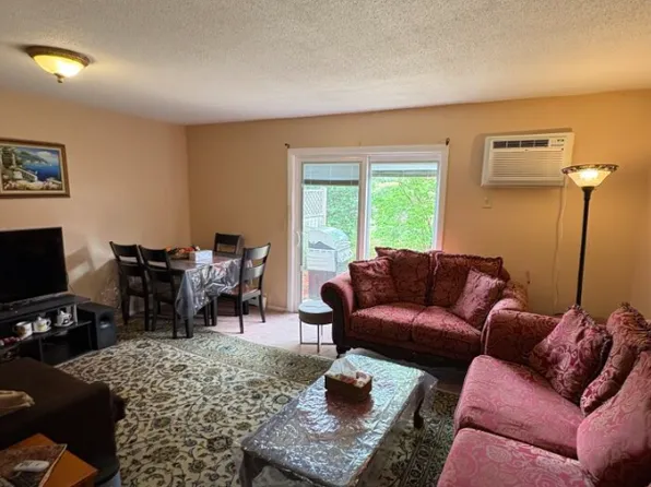 170 E Hadley Rd Unit 126-1, Amherst, MA 01002