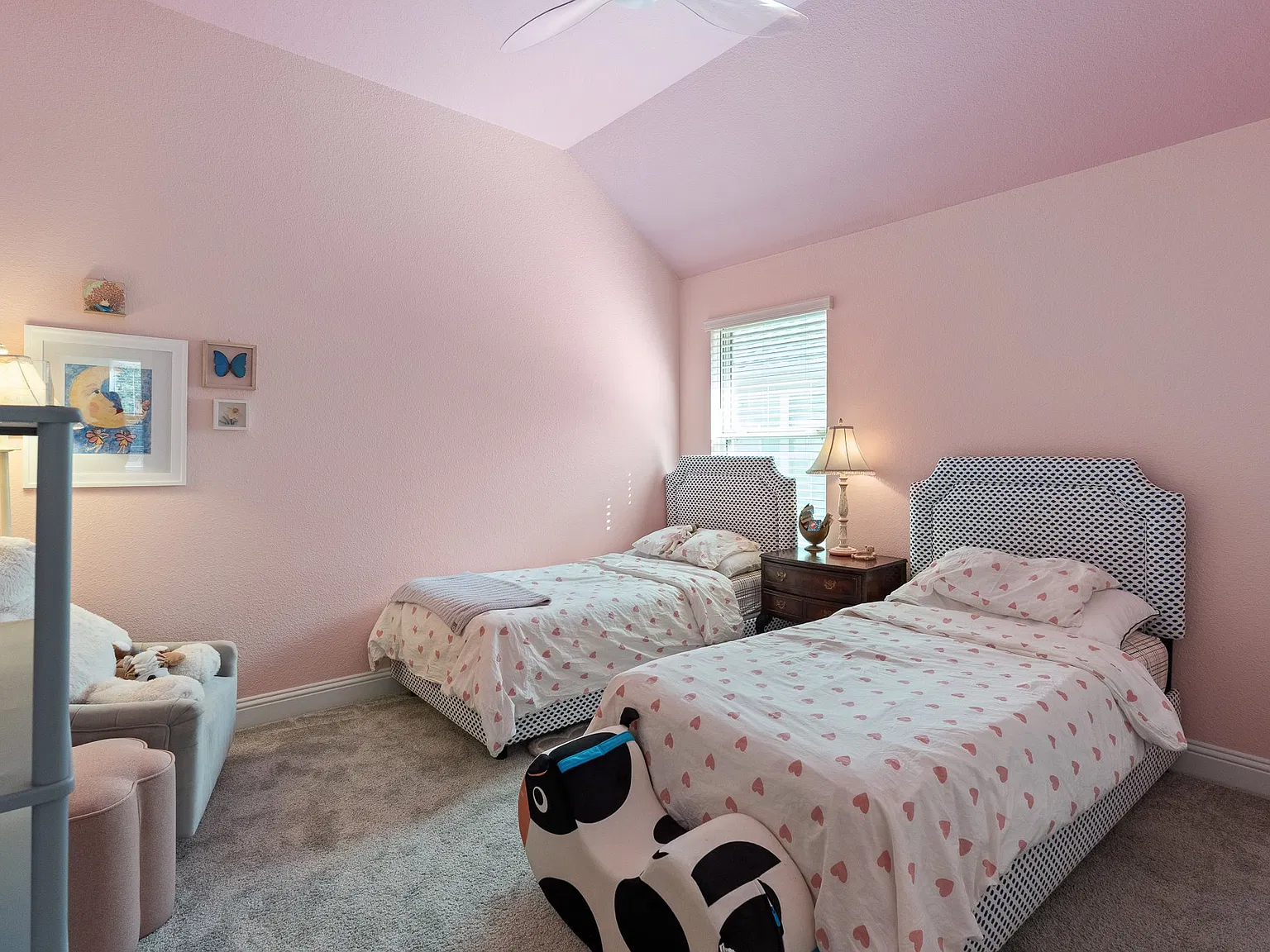 3 bed, 2090 sqft, $2,890 — Photo 4