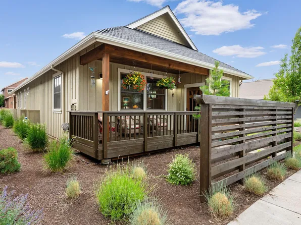 301 S Pine St, Sisters, OR 97759