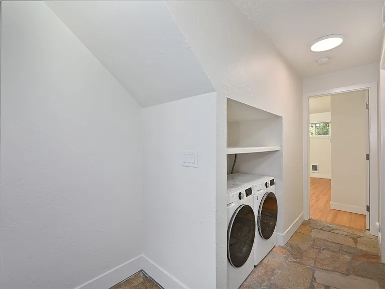 6506 4th Avenue NE — Photo 17