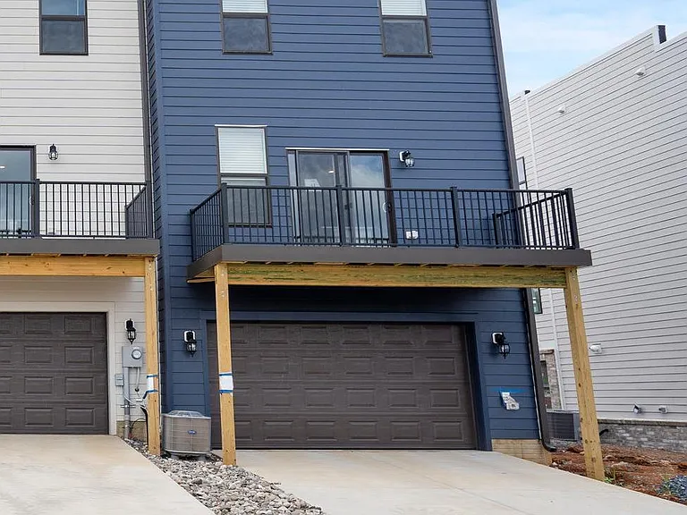 420 Carroll Walk Ave — Photo 32