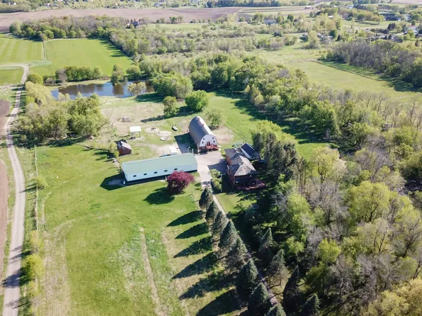 8752 Viking Blvd NW, Nowthen, MN 55330