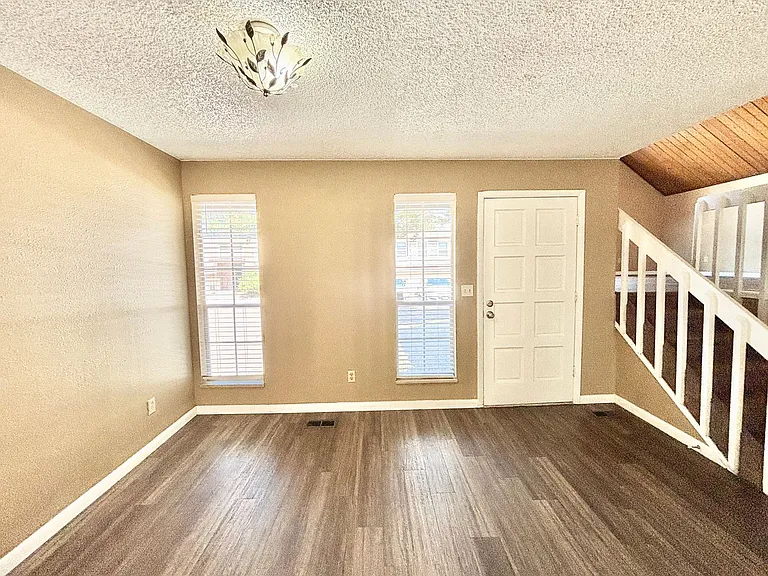9535 E Chenango Ave — Photo 21