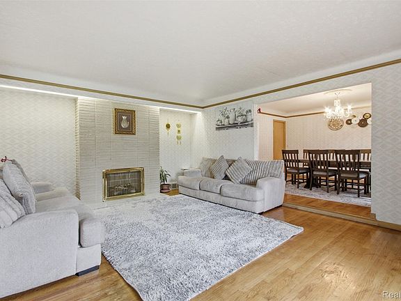 3rd image of 11571 Murthum Ave