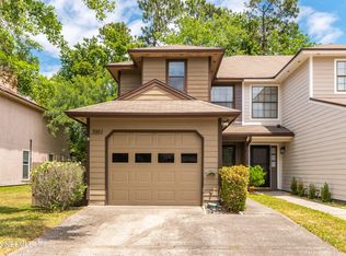 3951 Laurelwood Dr, Jacksonville, FL 32257