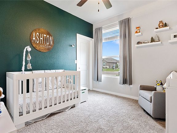 3rd image of 8110 Luz De Luna Street