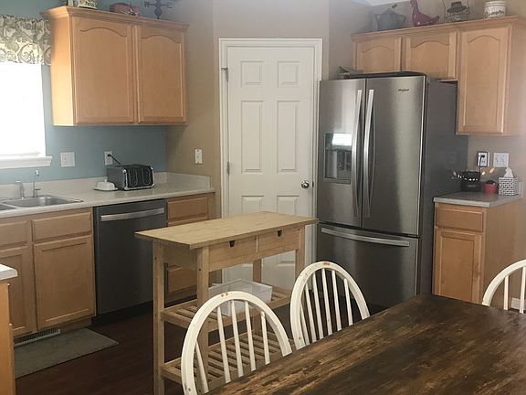 3rd image of 10538 Sugarloaf Dr