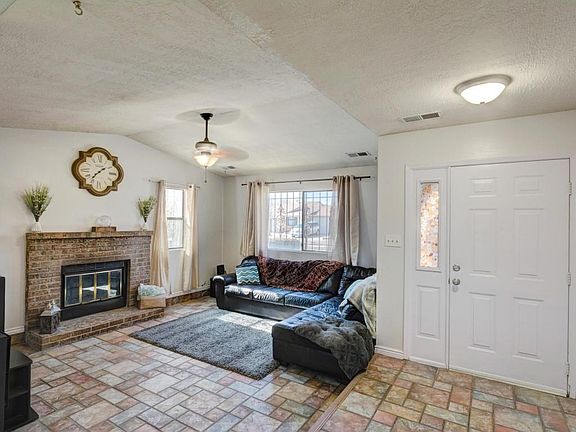 320 Limestone Crt 856