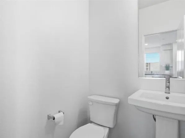 2323 Stardust Gln, Escondido, CA 92025
