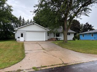 1313 Holland St, Fairmont, MN 56031