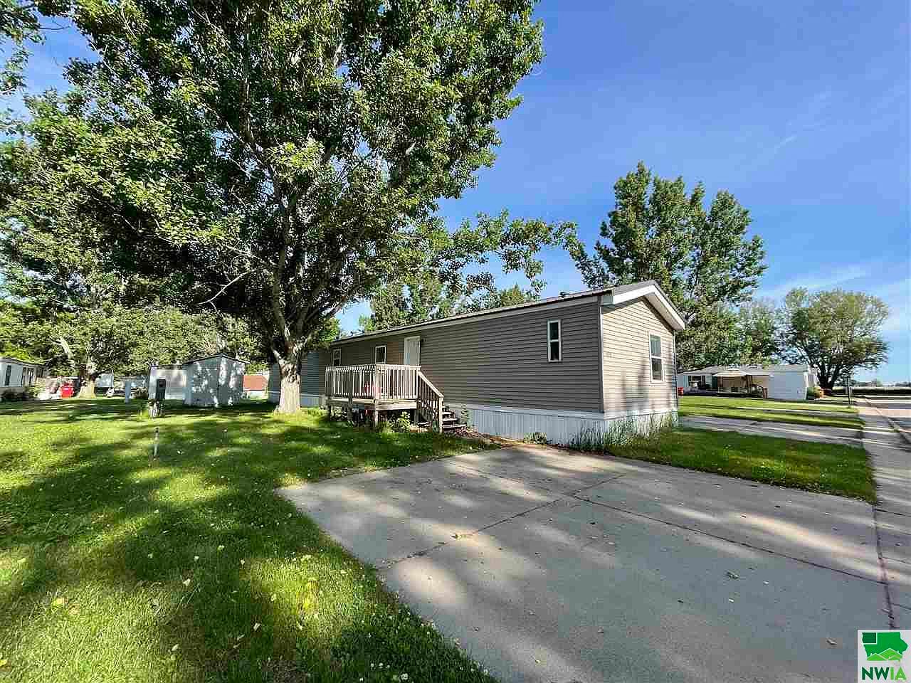 1030 Kim Ln, Vermillion, SD 57069 Zillow