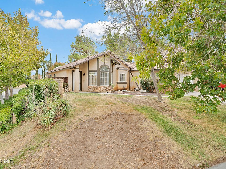 1st image of 39370 Harvard Ln