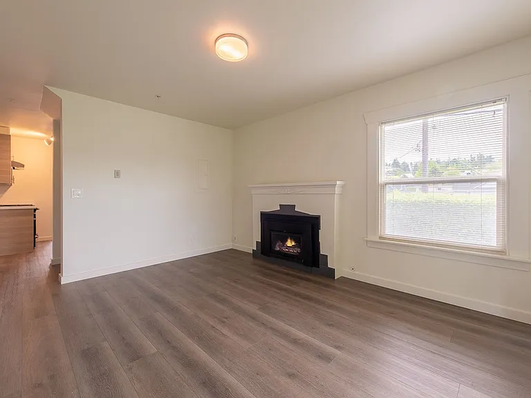804 NW Market Street — Photo 2