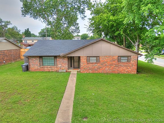 4th image of 1201 Guinn Ln